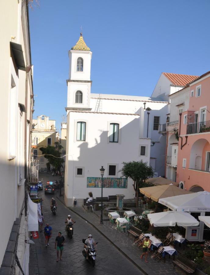 Terrazzo 73 Βίλα Ίσκια Εξωτερικό φωτογραφία